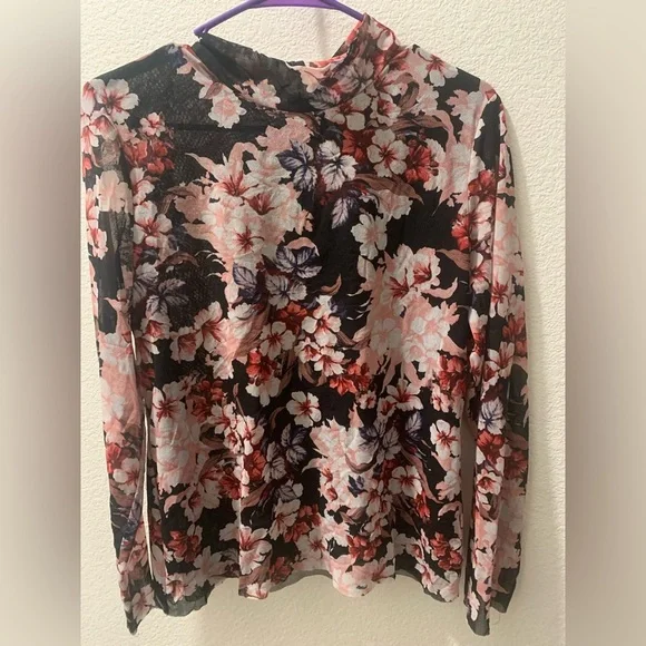 Vince Camuto Floral Print Top - Black and Pink - Picture 3 of 4